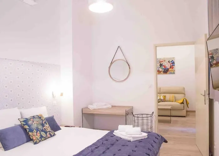 La Cour Du Faubourg 1 * Strasbourg