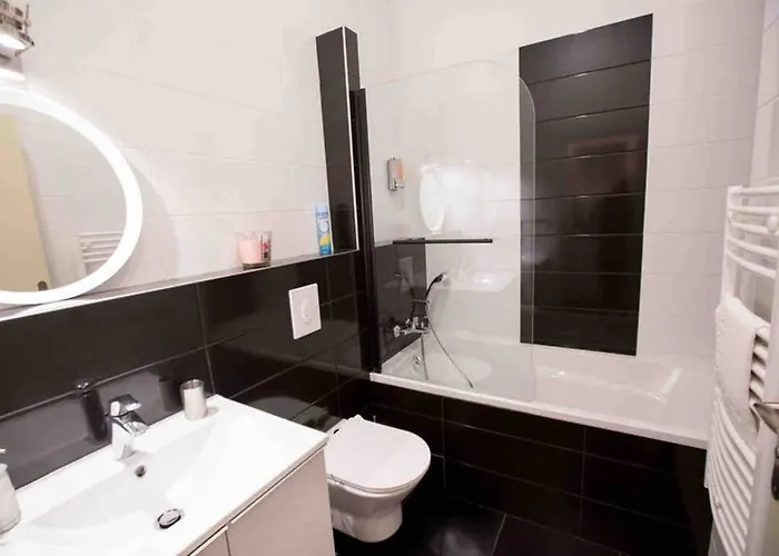 La Cour Du Faubourg 1 Appartement *